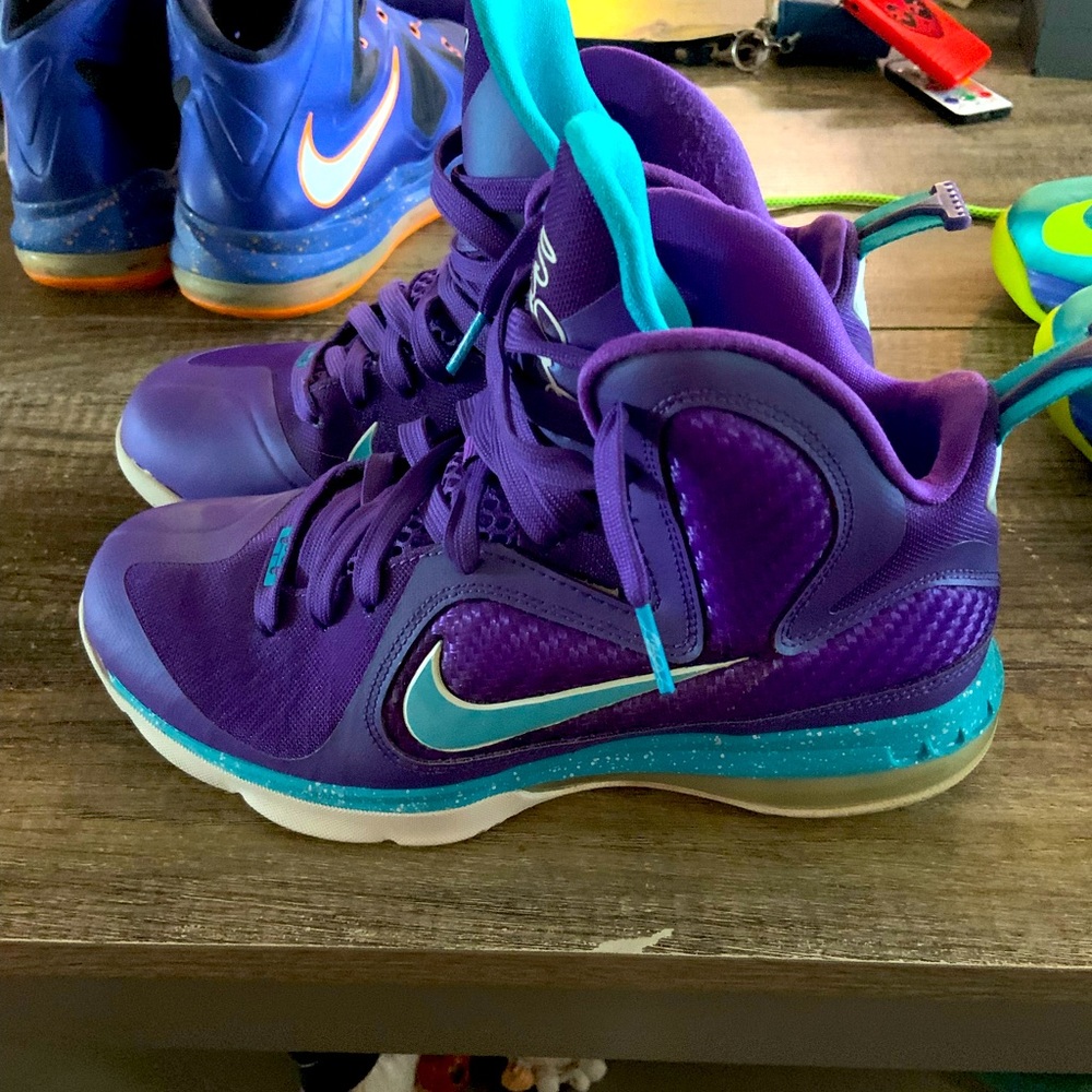 Nike